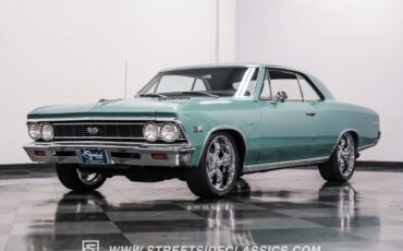 Chevrolet-Chevelle-Coupe-1966-Artesian-Turquoise-White-3450-5