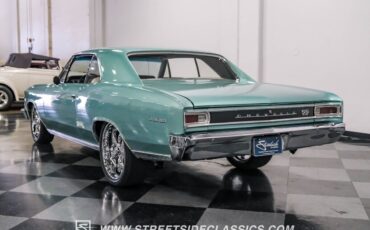 Chevrolet-Chevelle-Coupe-1966-Artesian-Turquoise-White-3450-9