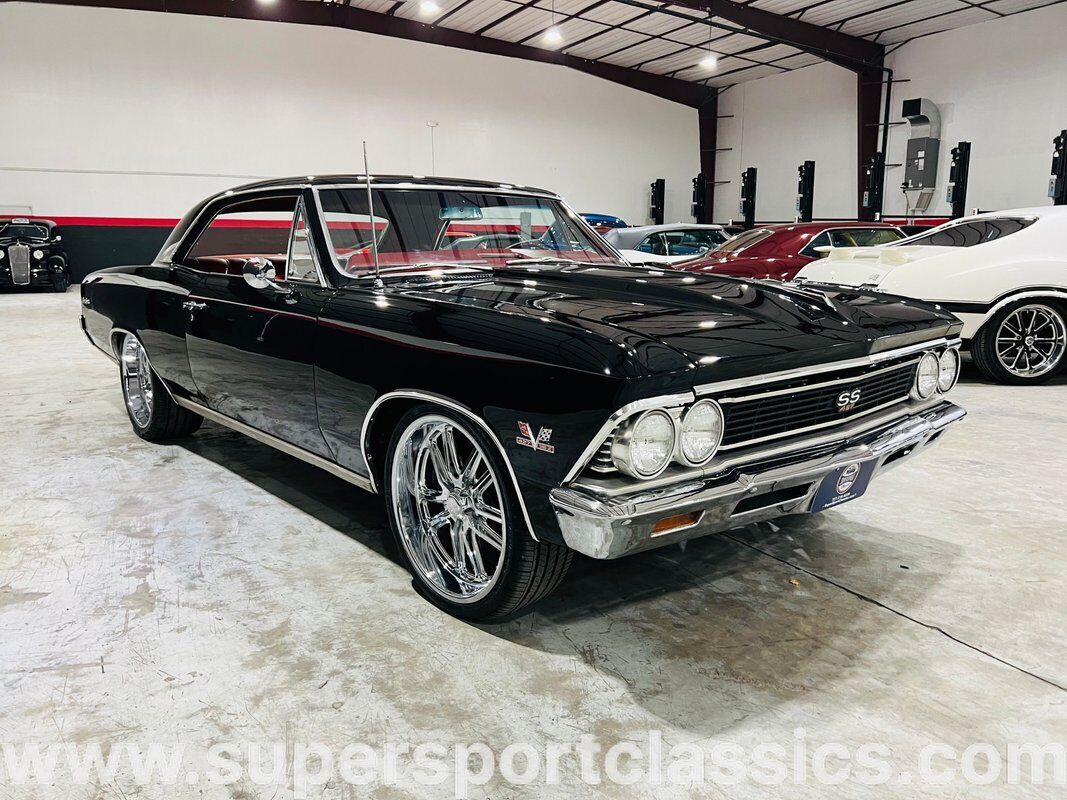 Chevrolet-Chevelle-Coupe-1966-Black-Red-0-7