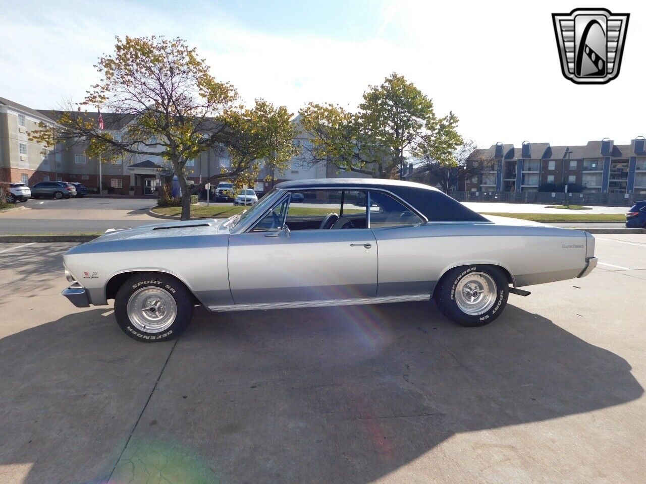 Chevrolet-Chevelle-Coupe-1966-Gray-Black-129872-2