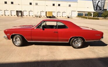 Chevrolet-Chevelle-Coupe-1966-Red-Black-117883-2