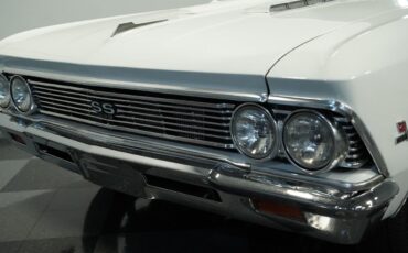 Chevrolet-Chevelle-Coupe-1966-White-Black-150295-18