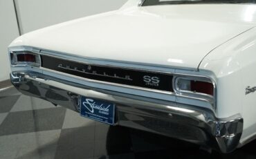 Chevrolet-Chevelle-Coupe-1966-White-Black-150295-24