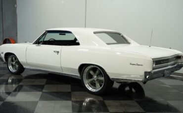 Chevrolet-Chevelle-Coupe-1966-White-Black-150295-7