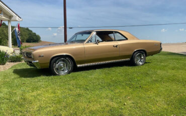 Chevrolet-Chevelle-Coupe-1967-Gold-Black-82081-1