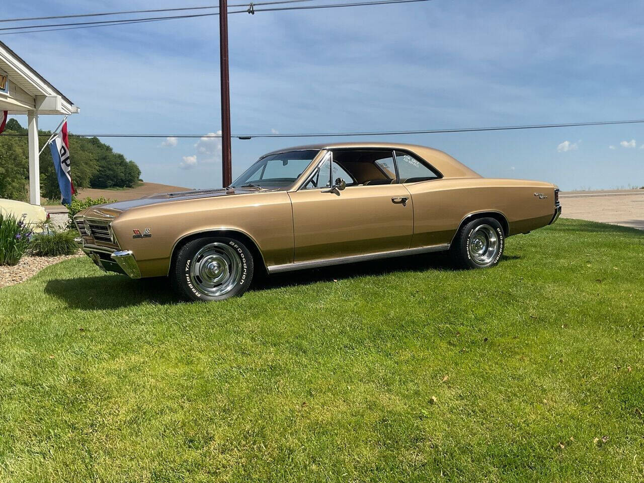 Chevrolet-Chevelle-Coupe-1967-Gold-Black-82081-1