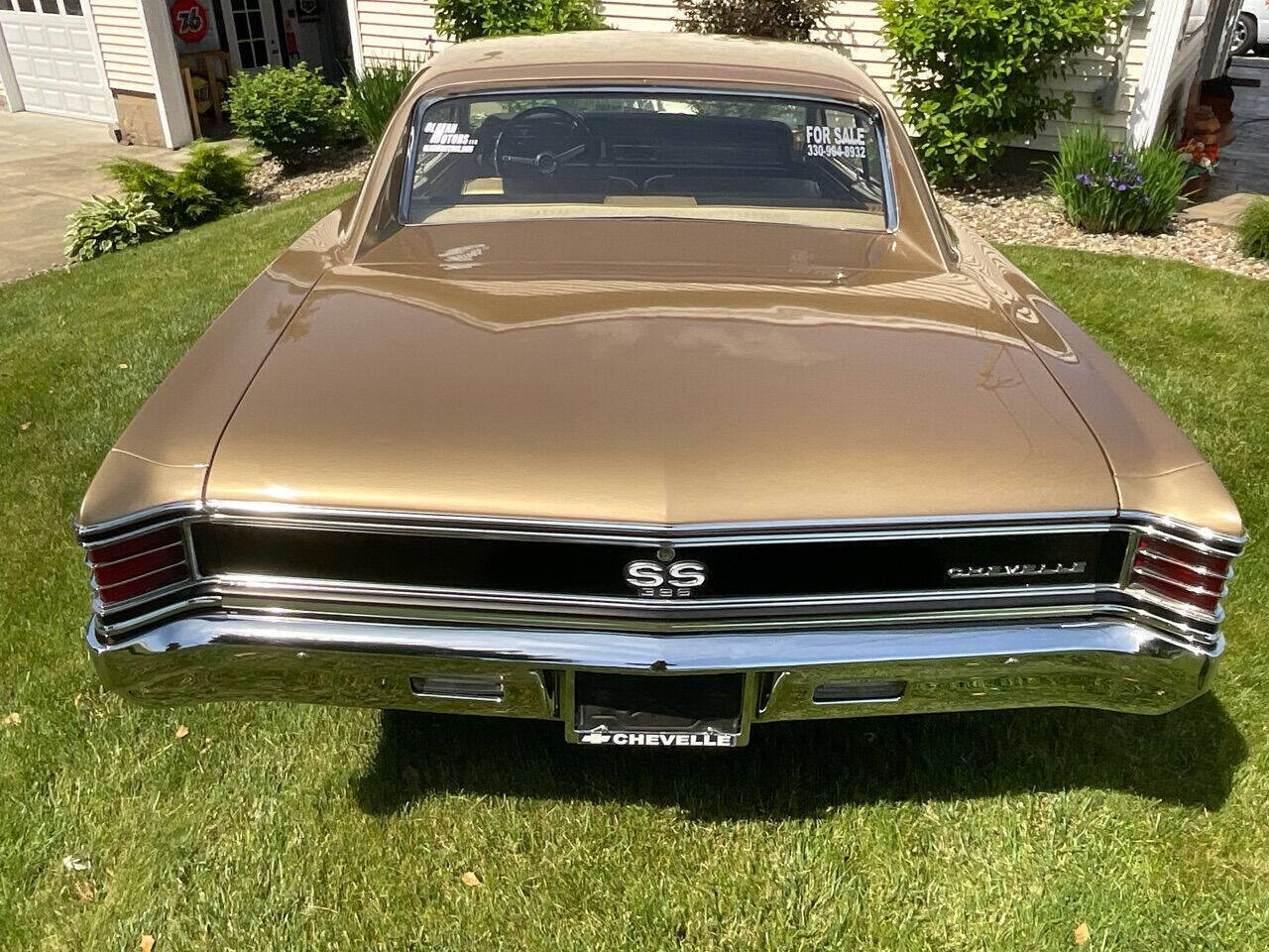 Chevrolet-Chevelle-Coupe-1967-Gold-Black-82081-13