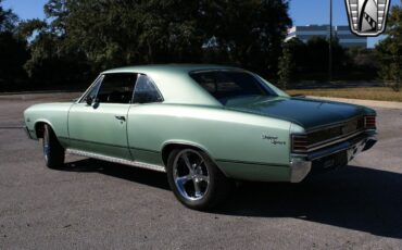 Chevrolet-Chevelle-Coupe-1967-Green-Black-695-5