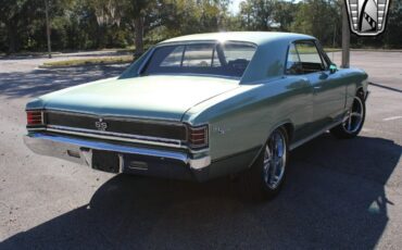 Chevrolet-Chevelle-Coupe-1967-Green-Black-695-7