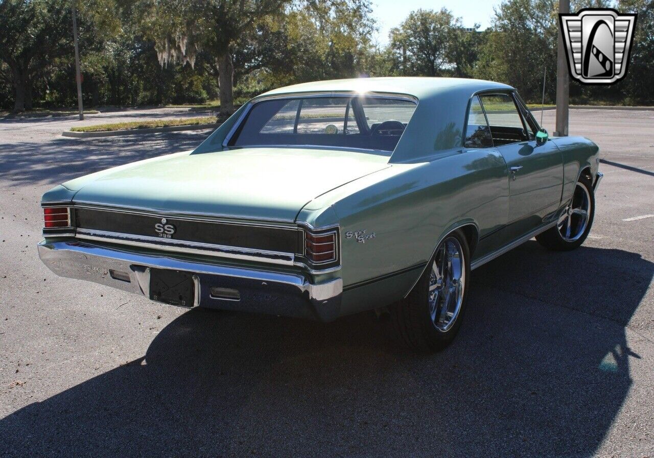 Chevrolet-Chevelle-Coupe-1967-Green-Black-695-7