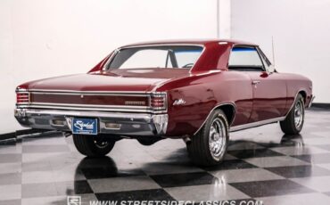 Chevrolet-Chevelle-Coupe-1967-Madeira-Maroon-Black-2794-11