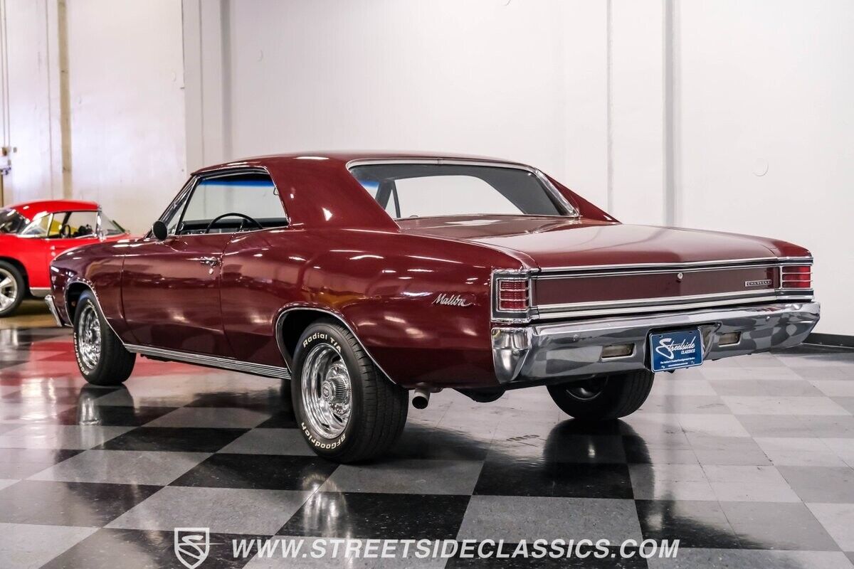 Chevrolet-Chevelle-Coupe-1967-Madeira-Maroon-Black-2794-8