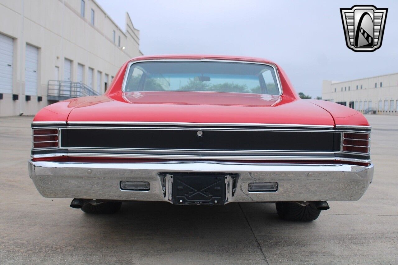 Chevrolet-Chevelle-Coupe-1967-Red-Black-5848-4