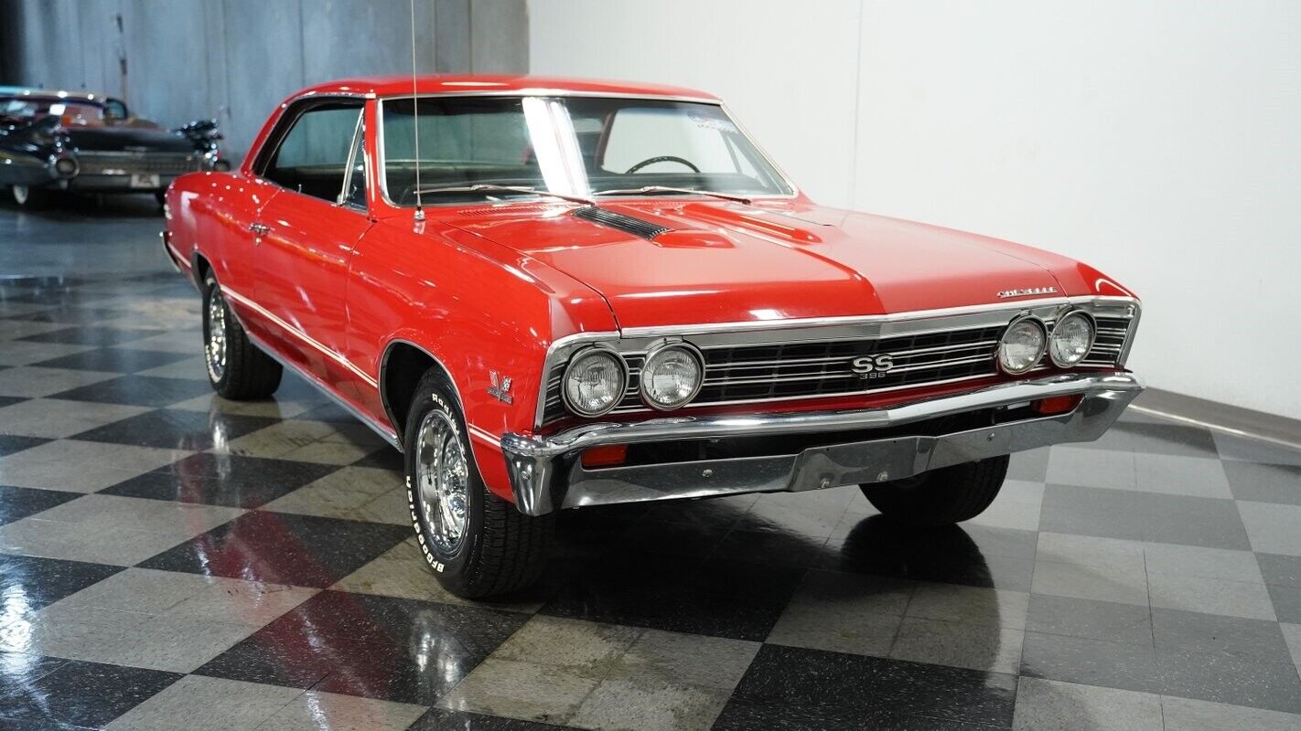 Chevrolet-Chevelle-Coupe-1967-Red-Black-86504-14