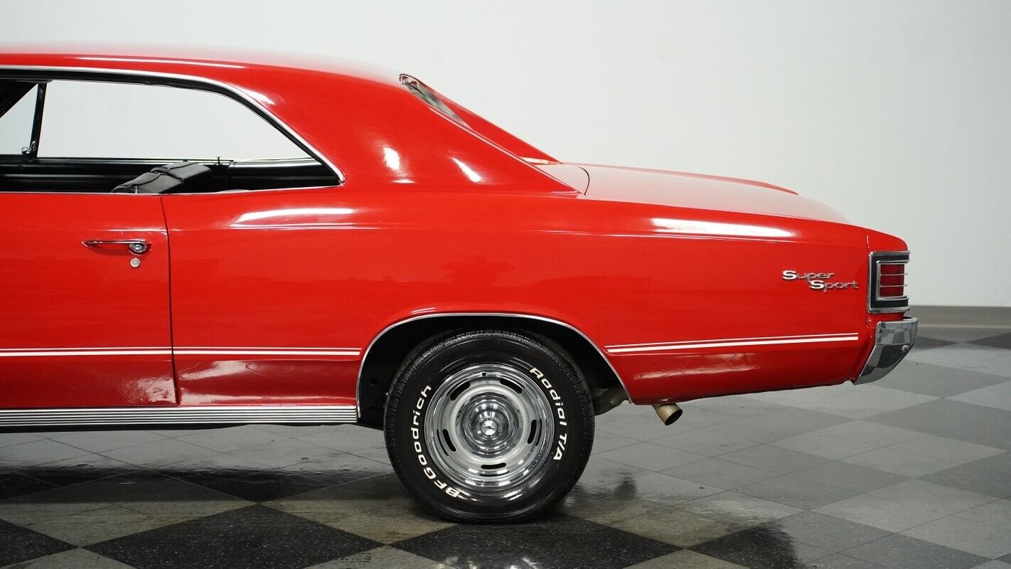 Chevrolet-Chevelle-Coupe-1967-Red-Black-86504-22