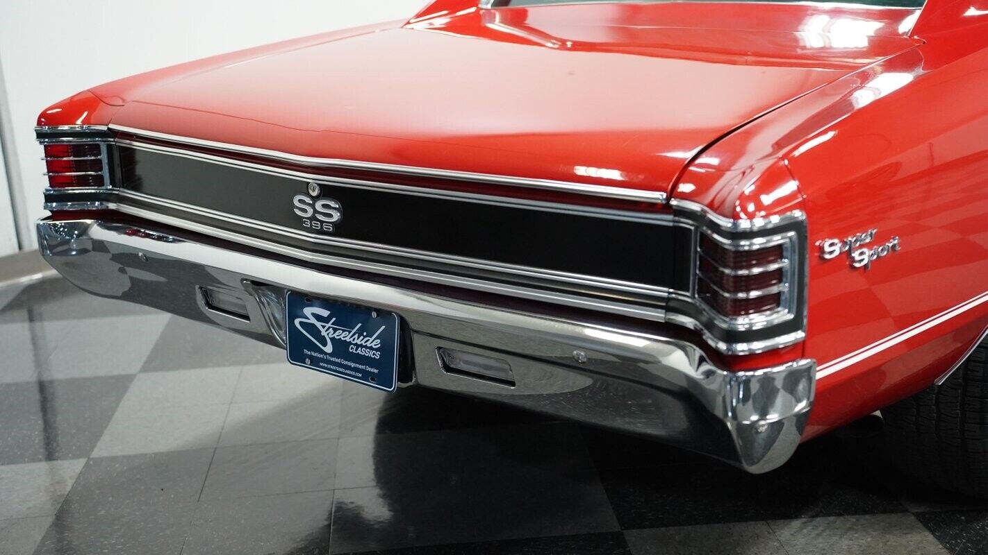 Chevrolet-Chevelle-Coupe-1967-Red-Black-86504-23