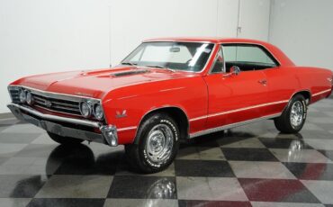 Chevrolet-Chevelle-Coupe-1967-Red-Black-86504-5