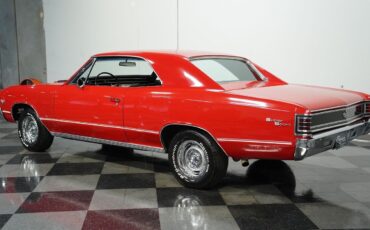 Chevrolet-Chevelle-Coupe-1967-Red-Black-86504-7