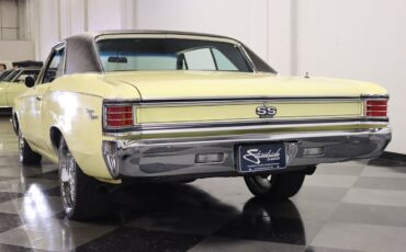 Chevrolet-Chevelle-Coupe-1967-Yellow-Black-57219-10