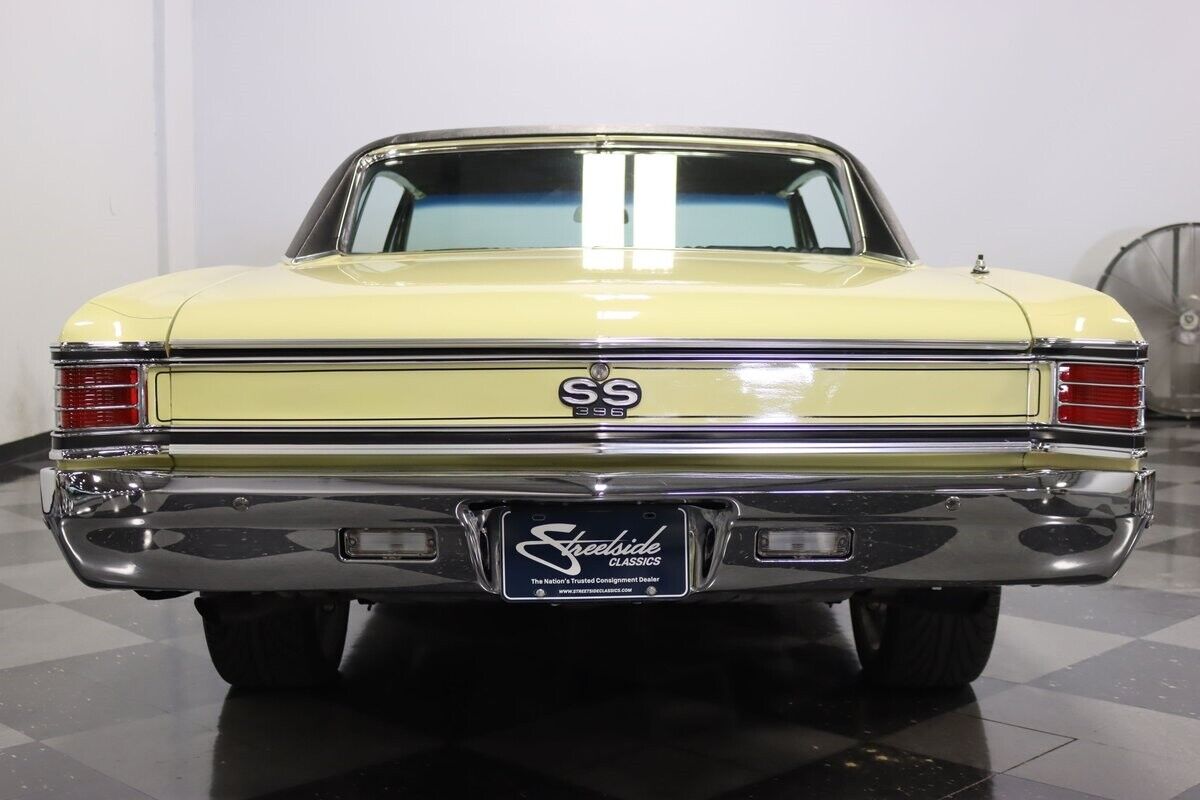 Chevrolet-Chevelle-Coupe-1967-Yellow-Black-57219-11