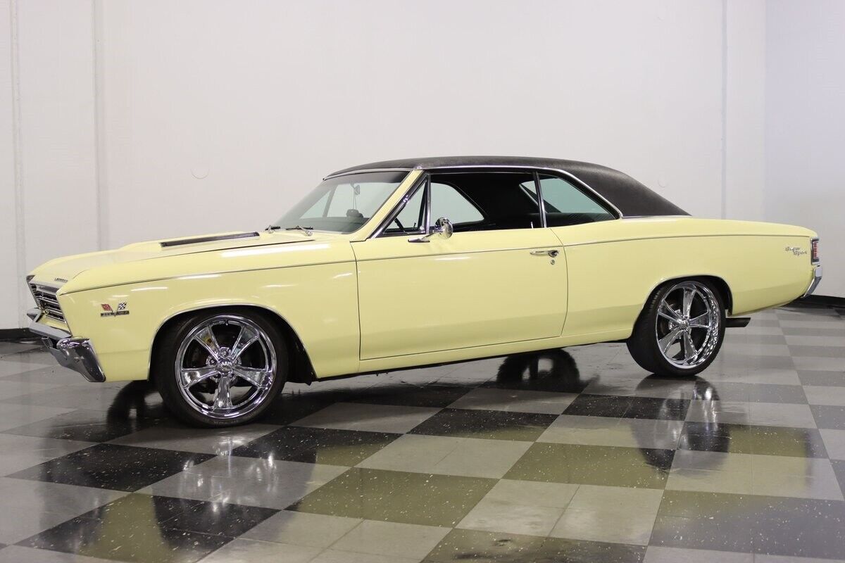 Chevrolet-Chevelle-Coupe-1967-Yellow-Black-57219-6