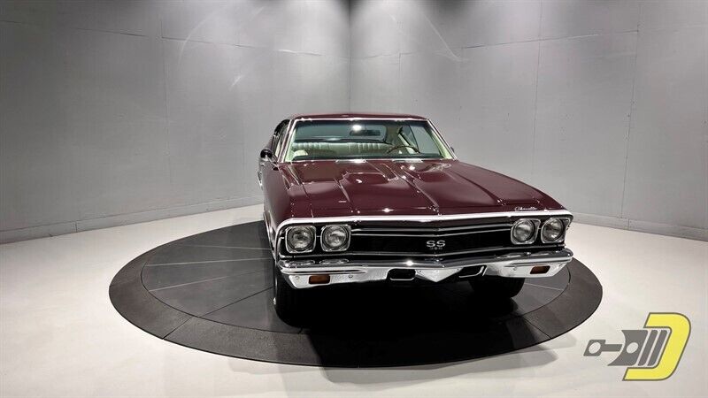 Chevrolet-Chevelle-Coupe-1968-Burgundy-White-129250-13