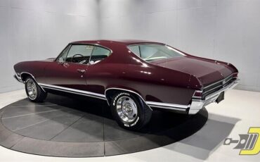 Chevrolet-Chevelle-Coupe-1968-Burgundy-White-129250-31