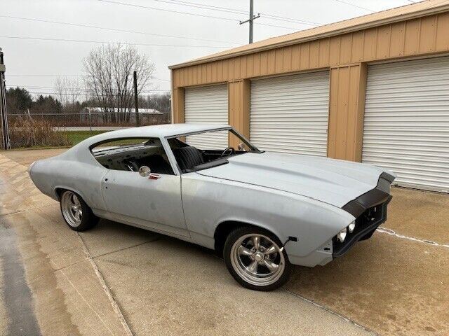 Chevrolet-Chevelle-Coupe-1968-Gray-0-2