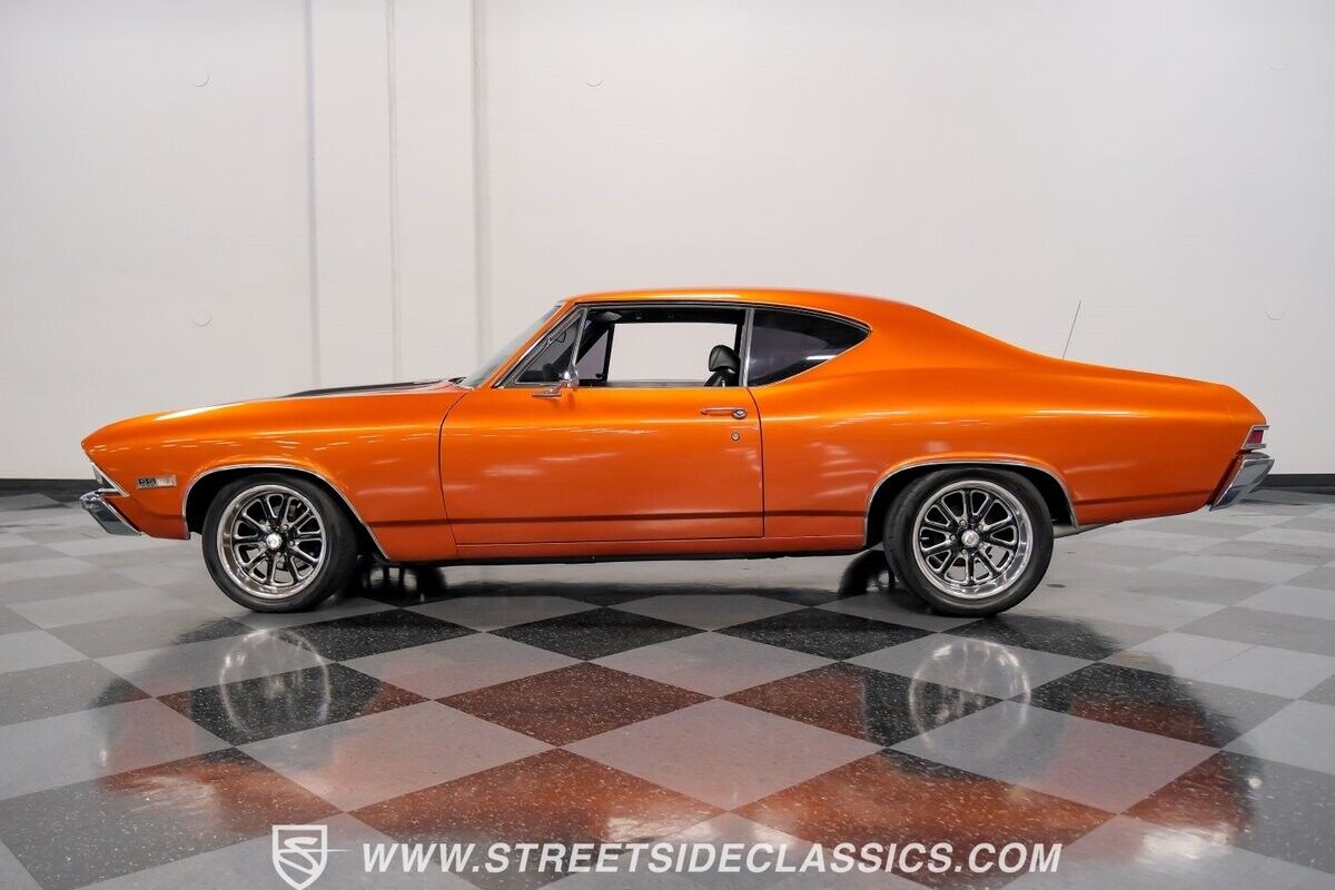 Chevrolet-Chevelle-Coupe-1968-Orange-Black-28345-2