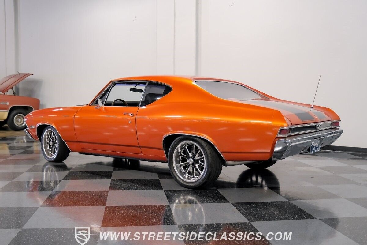 Chevrolet-Chevelle-Coupe-1968-Orange-Black-28345-9