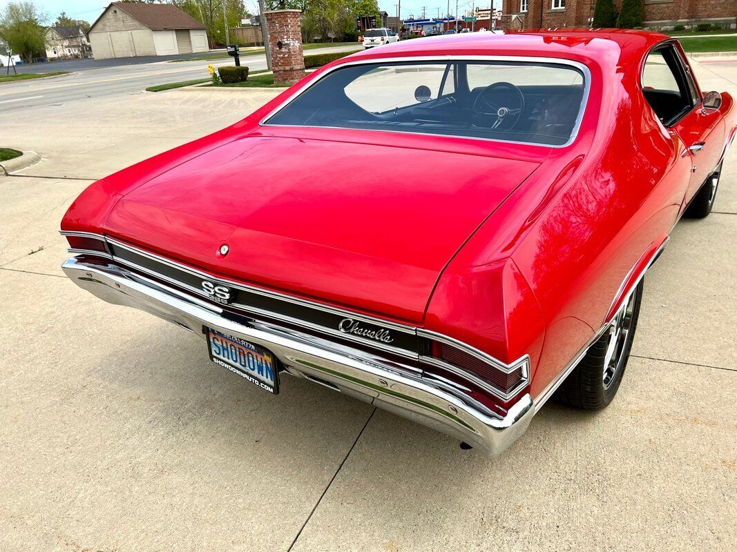 Chevrolet-Chevelle-Coupe-1968-Red-Black-80467-10