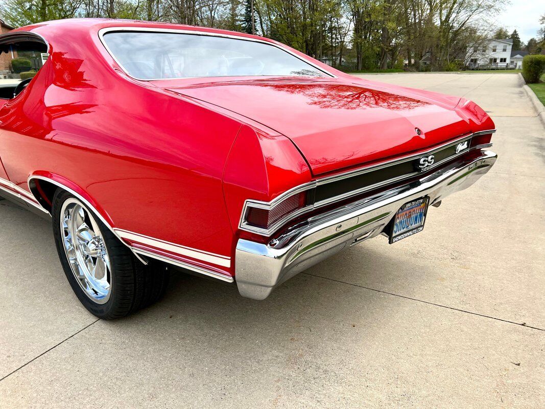 Chevrolet-Chevelle-Coupe-1968-Red-Black-80467-11