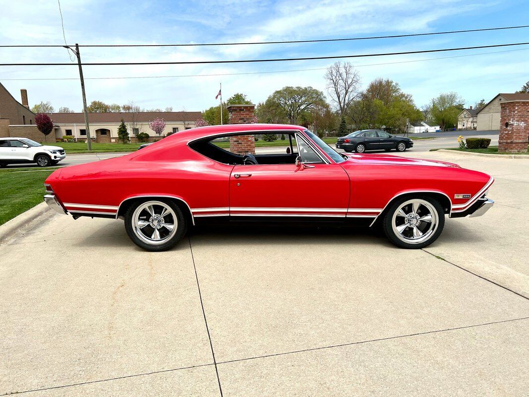 Chevrolet-Chevelle-Coupe-1968-Red-Black-80467-3