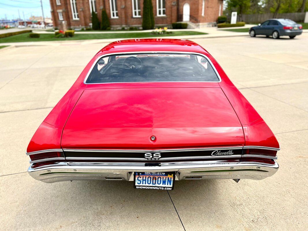 Chevrolet-Chevelle-Coupe-1968-Red-Black-80467-5