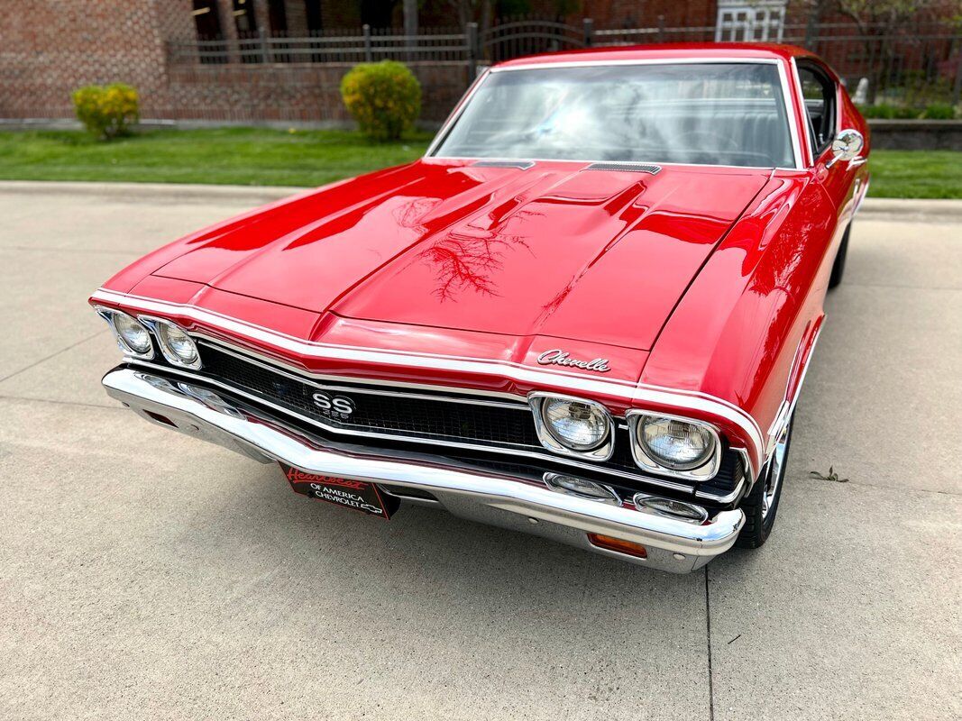 Chevrolet-Chevelle-Coupe-1968-Red-Black-80467-8