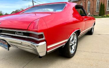 Chevrolet-Chevelle-Coupe-1968-Red-Black-80467-9