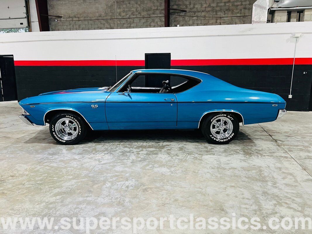 Chevrolet-Chevelle-Coupe-1969-Blue-Black-0-5