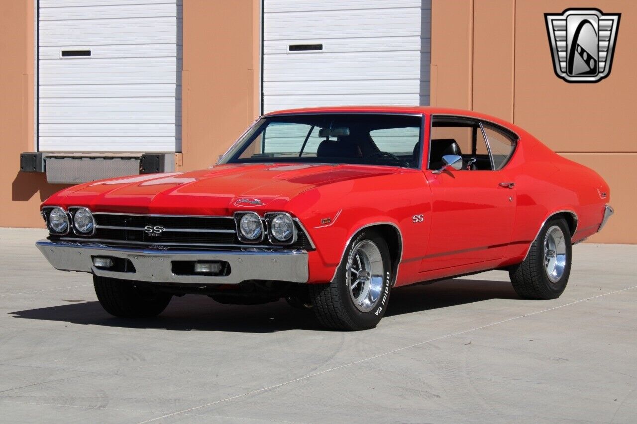 Chevrolet-Chevelle-Coupe-1969-Red-Black-5340-2