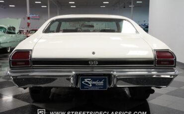 Chevrolet-Chevelle-Coupe-1969-White-Red-38870-10