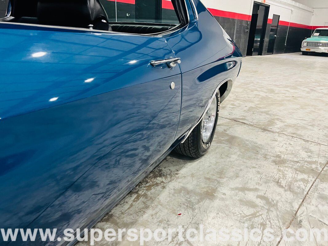 Chevrolet-Chevelle-Coupe-1970-Blue-Black-0-28