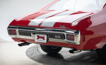 Chevrolet-Chevelle-Coupe-1970-Red-White-114477-9