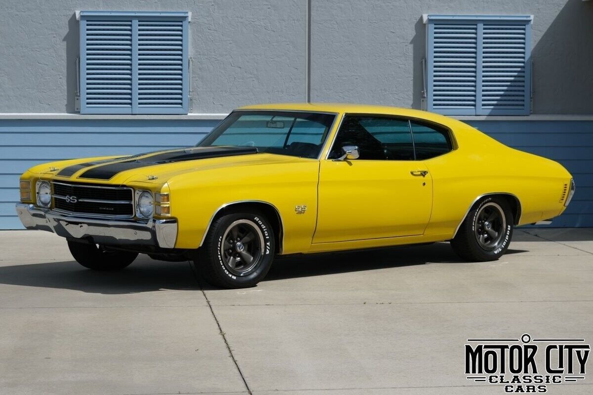 Chevrolet-Chevelle-Coupe-1971-Yellow-Black-0-6