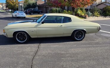 Chevrolet-Chevelle-Coupe-1972-Beige-70811-1