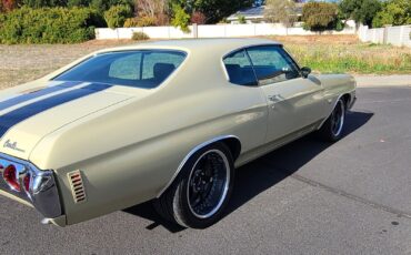 Chevrolet-Chevelle-Coupe-1972-Beige-70811-2