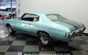 Chevrolet-Chevelle-Coupe-1972-Light-Turquoise-Metallic-White-159547-6