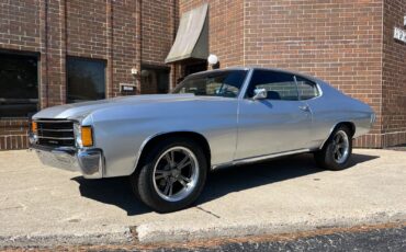 Chevrolet-Chevelle-Coupe-1972-Silver-Black-131508-1