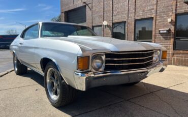 Chevrolet-Chevelle-Coupe-1972-Silver-Black-131508-11