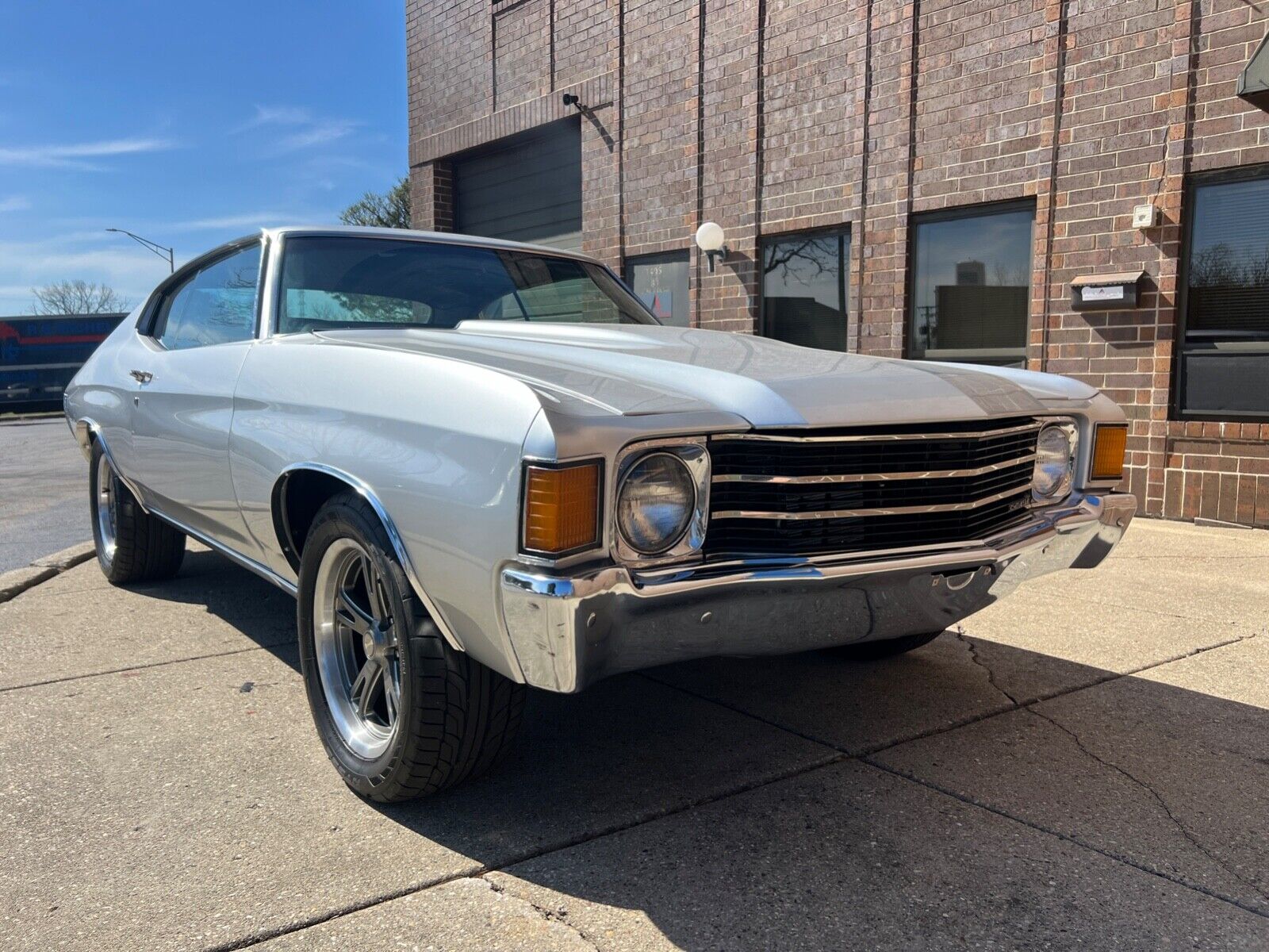 Chevrolet-Chevelle-Coupe-1972-Silver-Black-131508-11