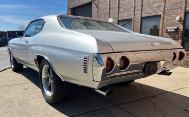 Chevrolet-Chevelle-Coupe-1972-Silver-Black-131508-4