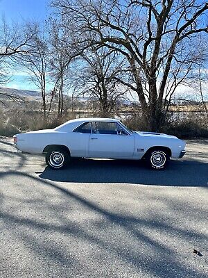 Chevrolet-Chevelle-Hardtop-Coupe-1967-Grey-80467-13